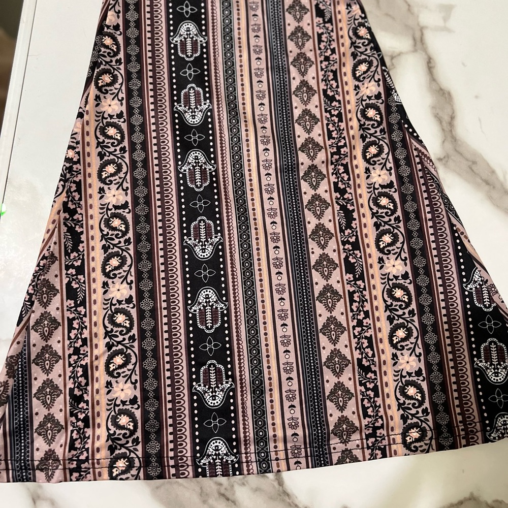 Patterned Flare Pants - Picture 3 of 5